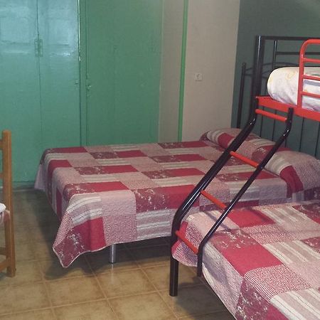 Hostal Rico มาดริด ภายนอก รูปภาพ