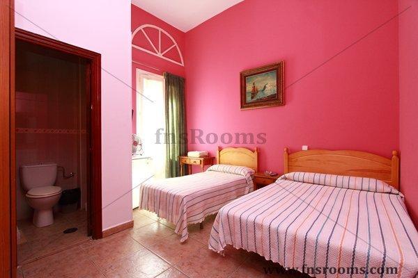 Hostal Rico มาดริด ภายนอก รูปภาพ