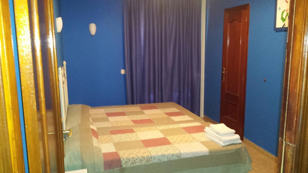 Hostal Rico มาดริด ภายนอก รูปภาพ