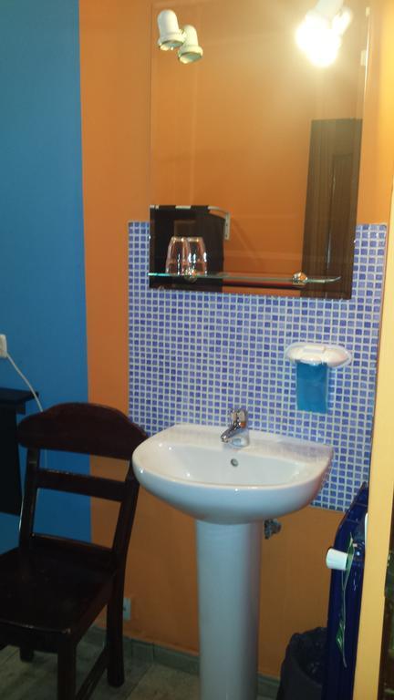 Hostal Rico มาดริด ภายนอก รูปภาพ